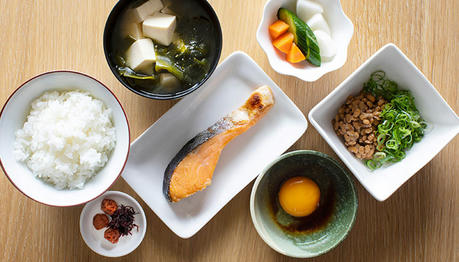 「食べるだけ」で脳が冴える！疲れた脳を救う“食事術”大全